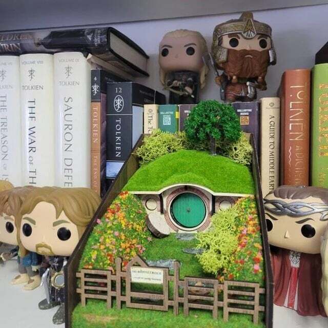 🔥Book Nook Book Shelf Insert Bilbo Baggins Home🔥